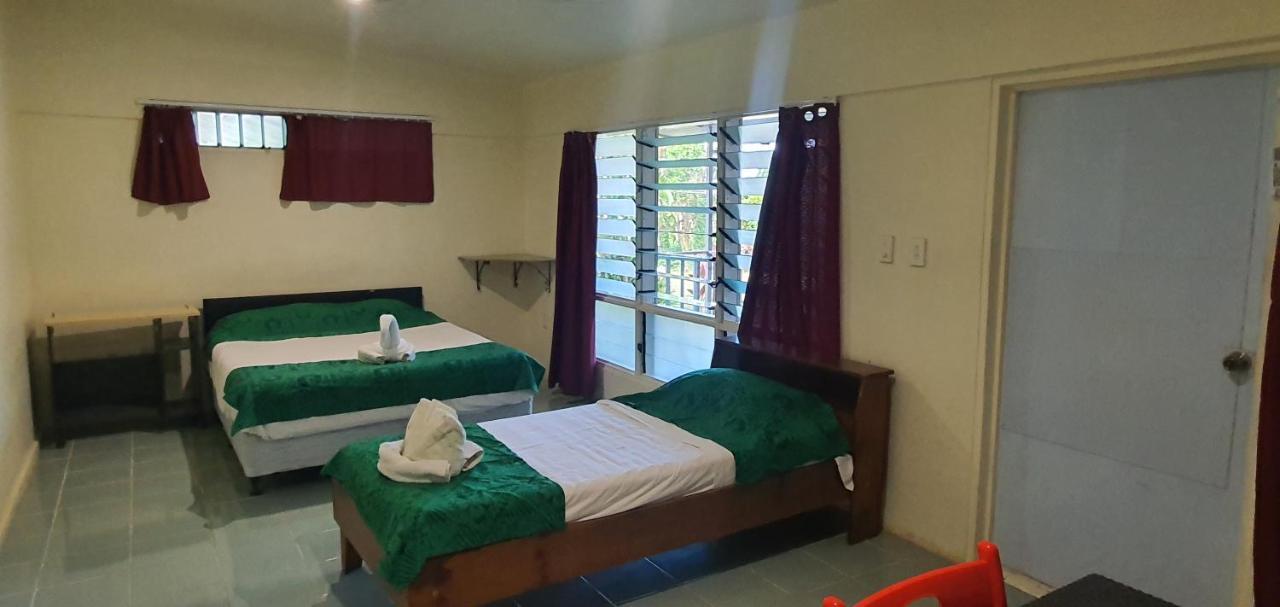 Karls Getaway Hotel And Tours อาเพีย ภายนอก รูปภาพ