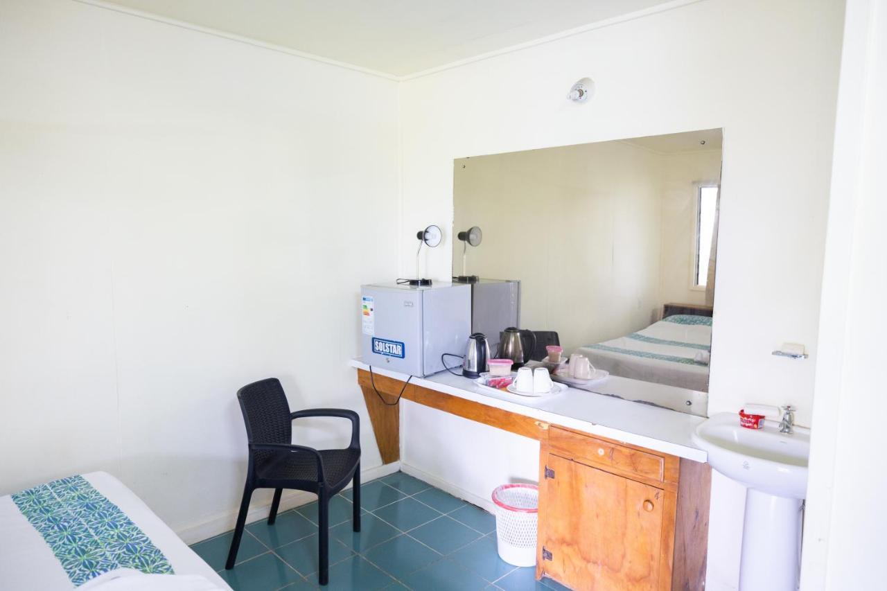 Karls Getaway Hotel And Tours อาเพีย ภายนอก รูปภาพ
