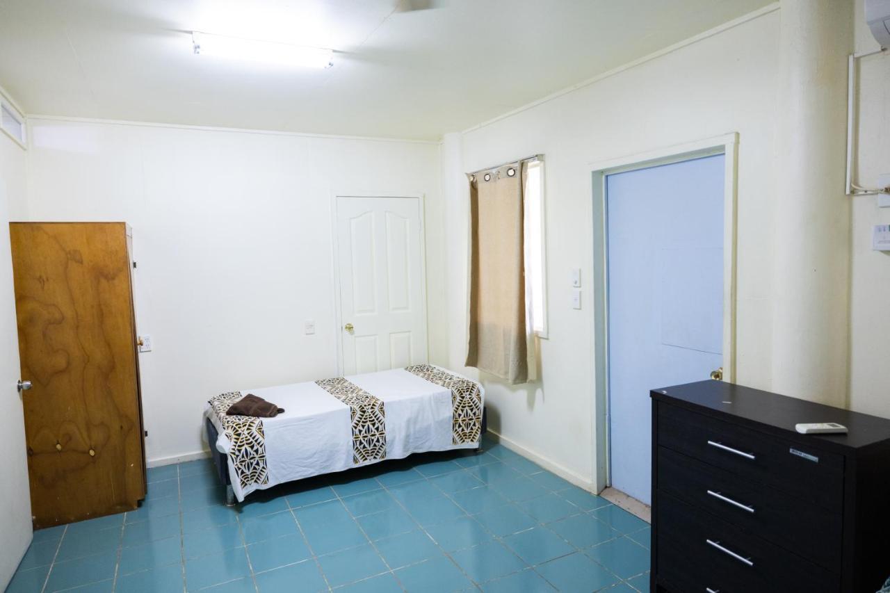 Karls Getaway Hotel And Tours อาเพีย ภายนอก รูปภาพ
