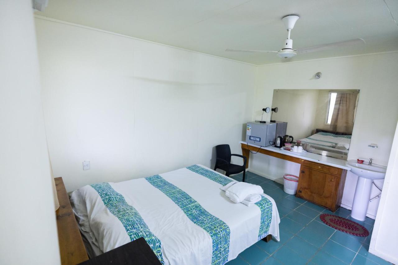 Karls Getaway Hotel And Tours อาเพีย ภายนอก รูปภาพ